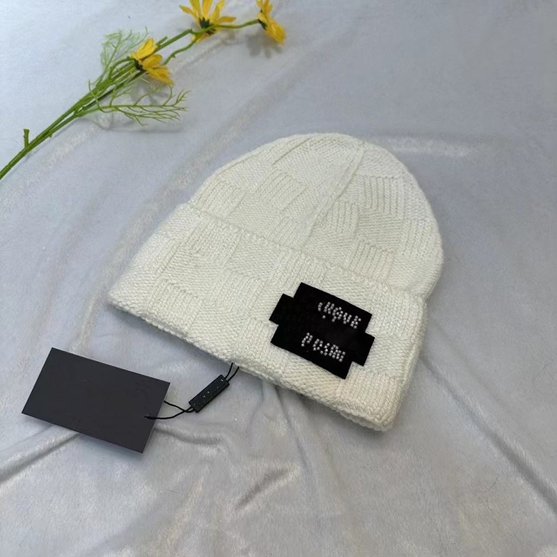 luxury designer beanie women and men New grid letters bonnet hat brim bonnet classic beautiful fashionable autumn and winter wear