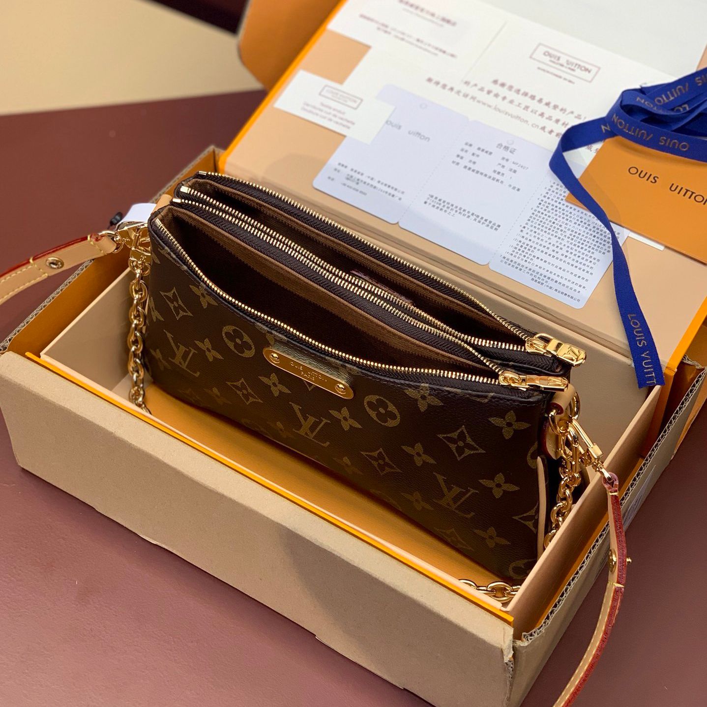 1:1 copy Designer Bag Fashion pochette Liv bag Shoulder bag women Leather Embossed bag Old Flower Handbags Designer purse - 4 of 9