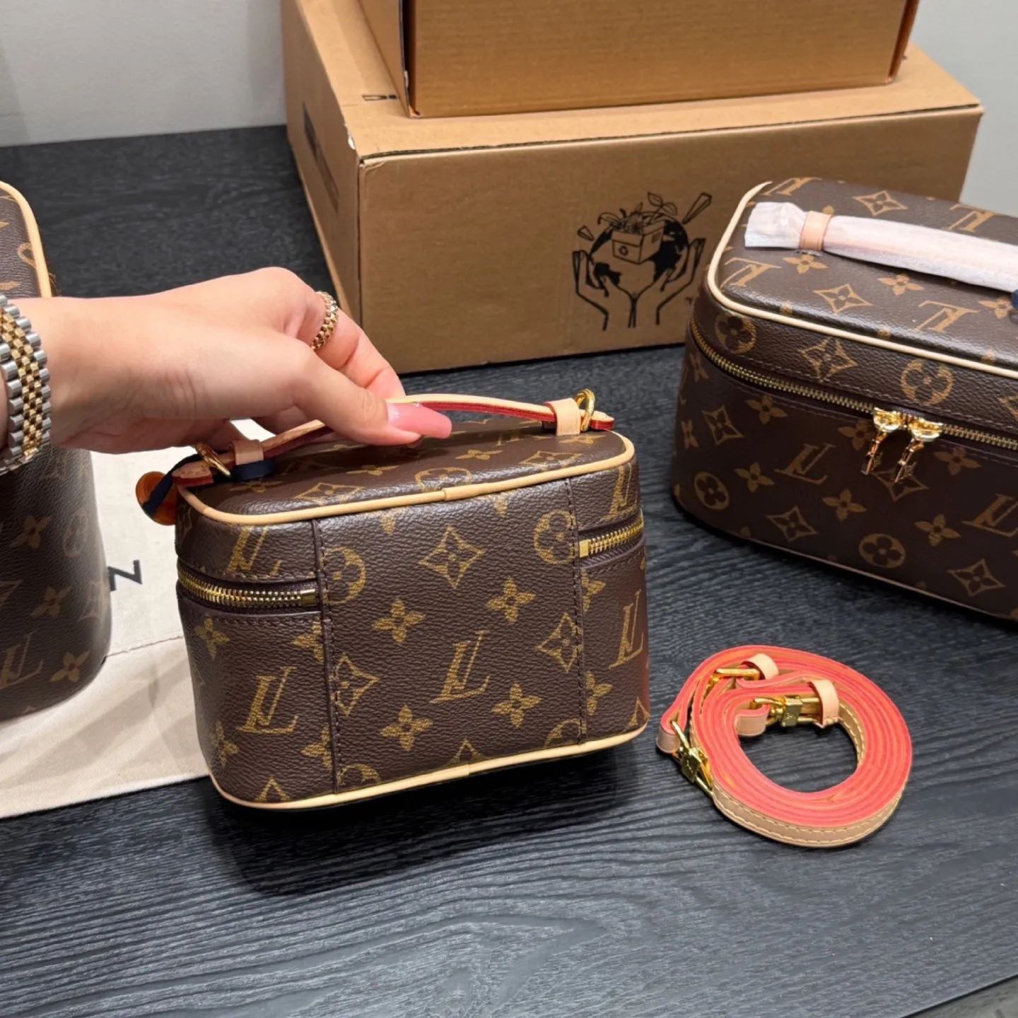 Designer Bag sac de luxe Nice nano vintage makeup bag shoulder bag Makeup Bag Luxury Cosmetic bag designer Women's Handbag Purse designer - 5 of 8
