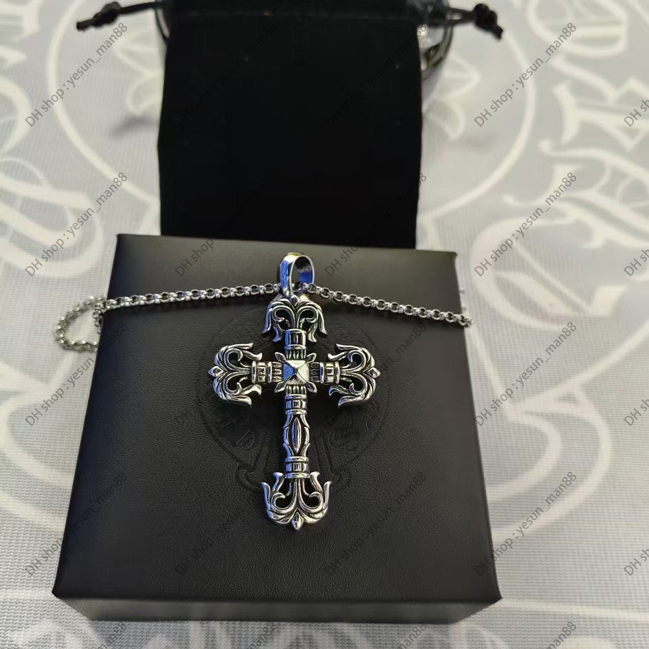 chrome Necklace Bold Letter Cross Women chromes Necklaces Designer Brand Flower Pendant Chain Men chromed Jewelry Necklace A2Fr - 6 of 8