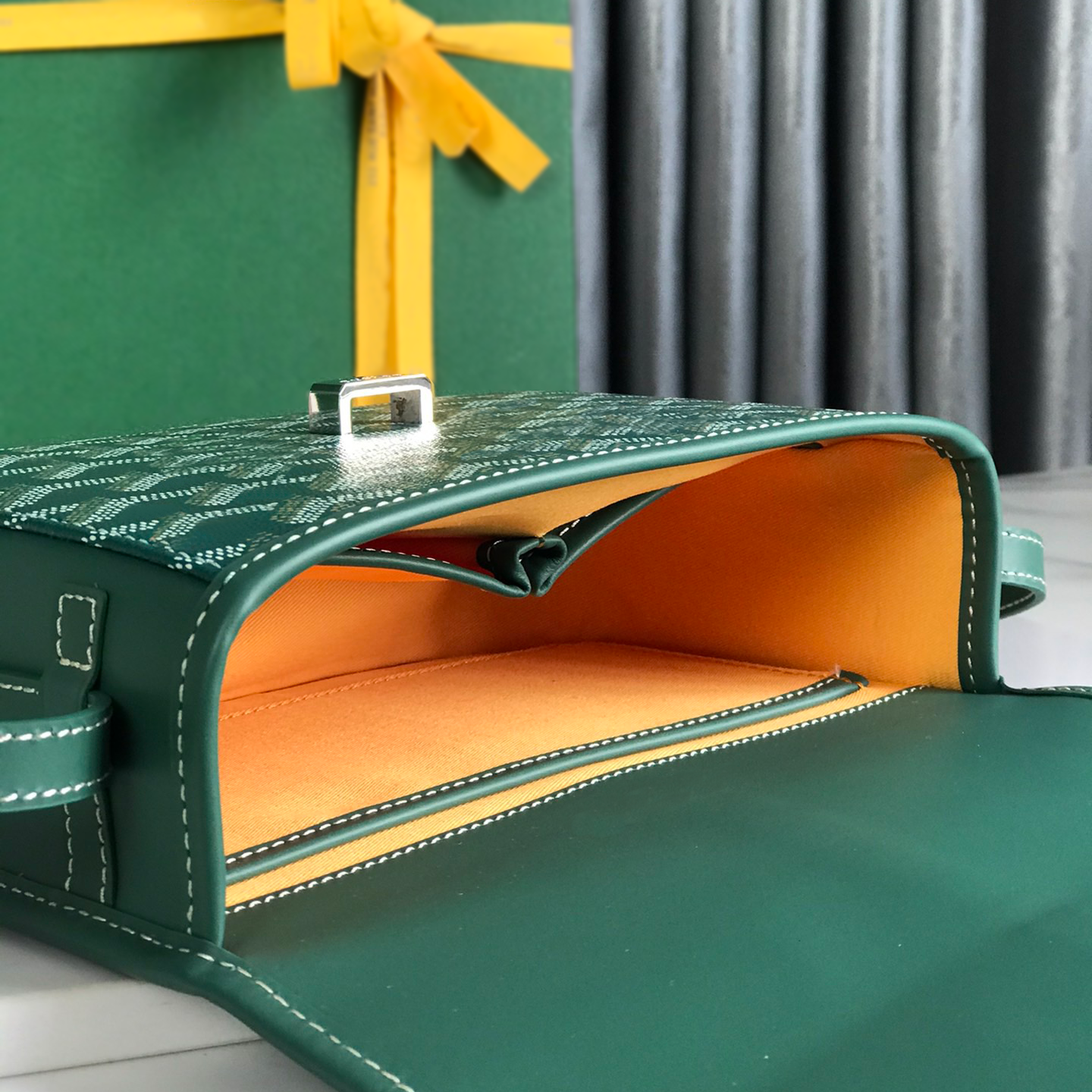 Camera bag green classic shoulder bag multi-color designer bag subtitle design high-quality leather strap crossbody bag flip cover handbag buckle small square bag 05 - 7 of 8