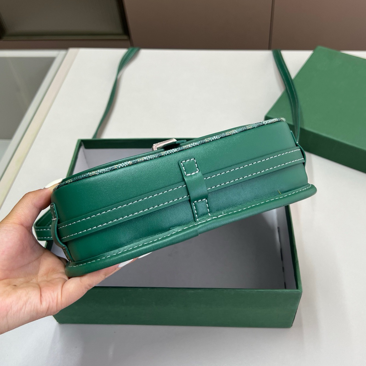 Camera bag green classic shoulder bag multi-color designer bag subtitle design high-quality leather strap crossbody bag flip cover handbag buckle small square bag 05 - 5 of 8