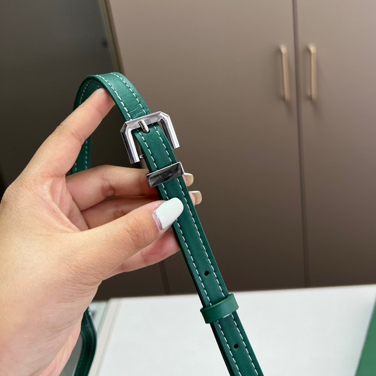 Camera bag green classic shoulder bag multi-color designer bag subtitle design high-quality leather strap crossbody bag flip cover handbag buckle small square bag 05 - 6 of 8