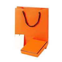 #logo box