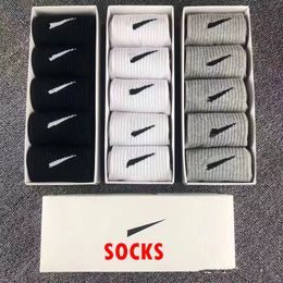 Mens socks women cotton socks mens designer mens socks soft breathable sports stockings medium summer basketball football socks cotton sports socks 5PC/LOT