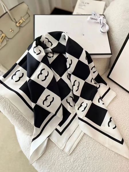 Designer women's printed square made of smooth spun fabric with multiple functions can be used as a scarf headband bag decoration ribbon 90X90cm - Fashion Accessories - myaceshop