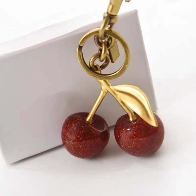 Cherry Bag Charm Women Key Rings keychain with box Retro-Cool Cherry Motif In Glittery Resin Clip it To Favorite Bag Set of Keys For Refreshing Style key chain Lanyards